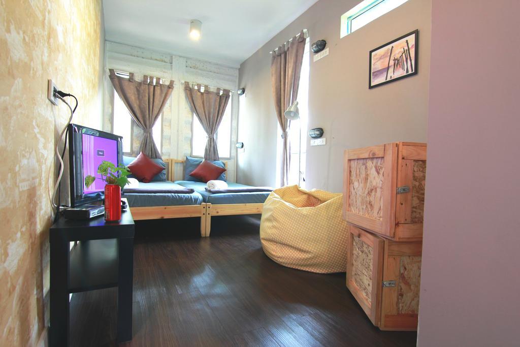 Wh Hostel بانكوك المظهر الخارجي الصورة